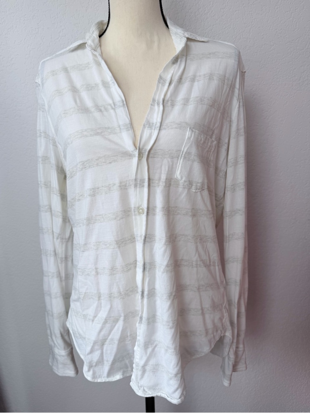 Frank & Eileen Tee Lab White and Light Gray Striped Button Down size Small